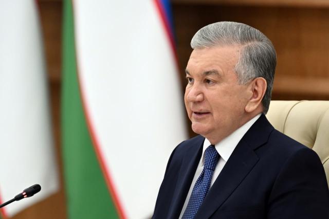 Konsert porno: keksa ayolning mushukidagi ulkan sik